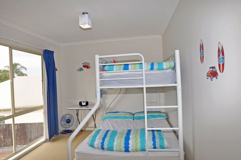 THE Esplanade 4 Free Wifi & Foxtel - Darwin Holiday 1