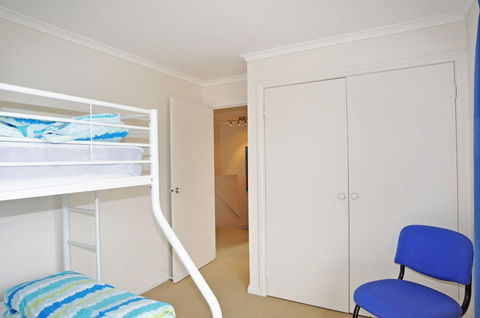 THE Esplanade 4 Free Wifi & Foxtel - Darwin Holiday 3