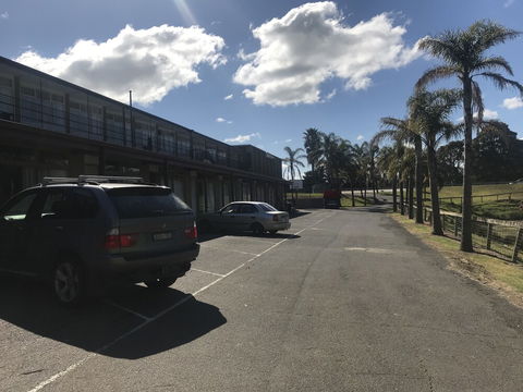Rivers Apartments & Motel Sale Gippsland - Darwin Holiday 1