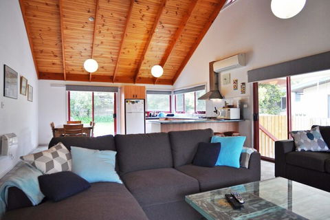 Beilby Beach Cottage Free Wifi & Foxtel PET Friendly - Darwin Holiday 3