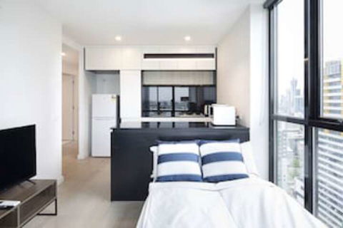 Crown Boutique S Collection - Darwin Holiday 0