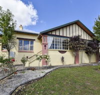 Wyatt Guest House - Darwin Holiday