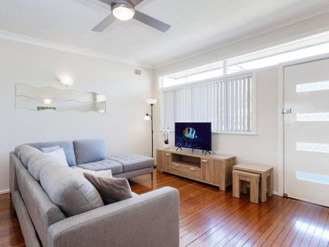 Shoalz 28 Rigney Street Renovated Pet Friendly Cottage & Boat Parking - Darwin Holiday 5