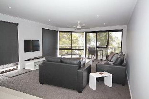 Skyline Unit 8 / 12 Thurlow Avenue - Darwin Holiday 2