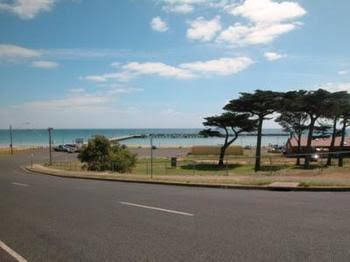 Portarlington Holiday Units & Pool - Darwin Holiday 0