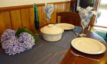 Australian Home Away At Eltham Venn Cottage - Darwin Holiday 2