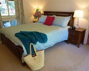 Australian Home Away At Eltham Venn Cottage - Darwin Holiday 4