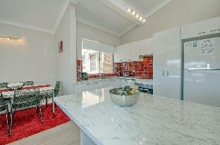 The Helm Unit 15 22 Voyager Close - Darwin Holiday 1