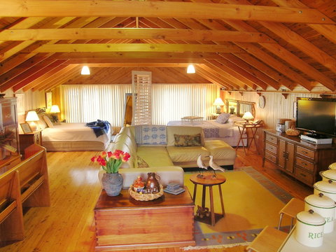 Hunter Valley Cooperage B&B - Darwin Holiday 5