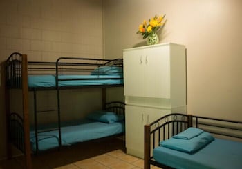 Dougies Backpackers - Darwin Holiday 3