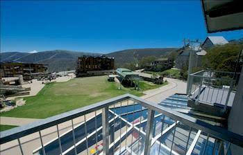 Snowlands Apartments - Darwin Holiday 2