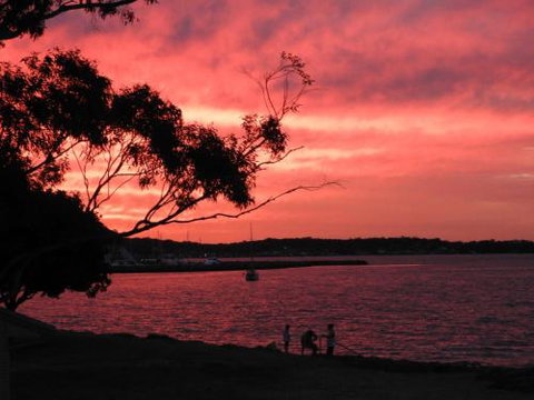 Stunning Waters Penthouse Sandy Point Road 46 - Darwin Holiday 2