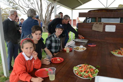 Marys Farm Cottages - Darwin Holiday 2