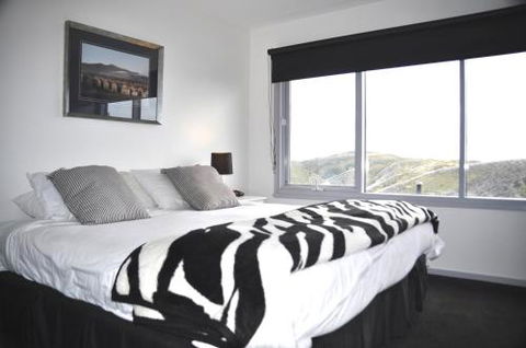 Sub Zero - Darwin Holiday 6