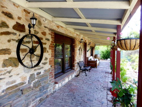 Barossa Barn Bed & Breakfast - Darwin Holiday 3