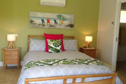Studio Cabana On Golf In Mollymook - Darwin Holiday 3