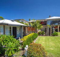 Studio Cabana on Golf in Mollymook - Darwin Holiday