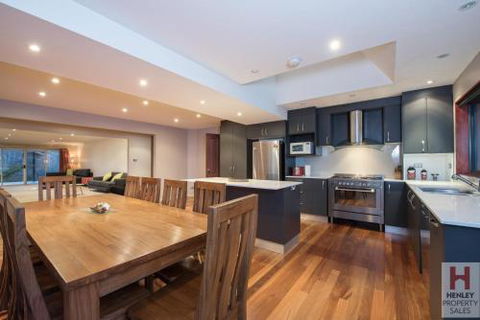Gippsland Twelve Spacious & Central With Off Street Parking - Darwin Holiday 1