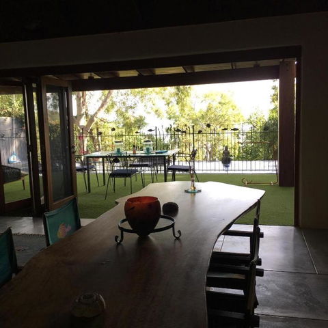 Beachfront Peace Cabin - Darwin Holiday 3