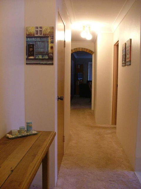 Renas Court Unit 6 72 Little Street - Darwin Holiday 3