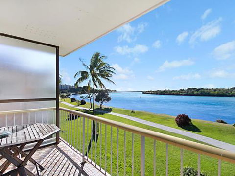 7 / 18 Endeavour Parade Riverfront Tweed Heads - Darwin Holiday 4