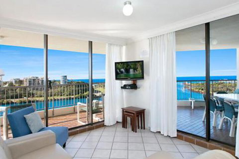 Seascape Unit 1402 Great Location & Amazing Water Views - Darwin Holiday 3