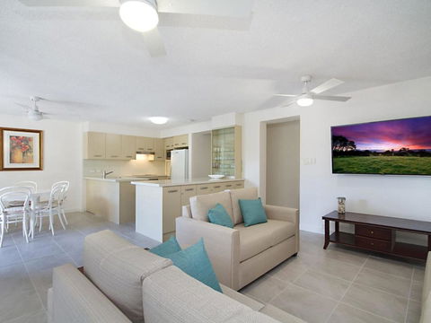 Woobera Unit 14 On The Hill Overlooking Tweed Heads & Coolangatta - Darwin Holiday 2