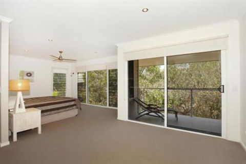 60 Beachway Parade Marcoola 500 BOND Linen Supplied - Darwin Holiday 5