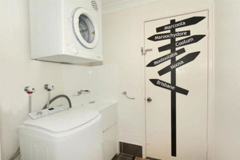 Unit 1 / 14 Tamarindus Street Marcoola Beach Pet Friendly 300 BOND Linen Supplied - Darwin Holiday 3