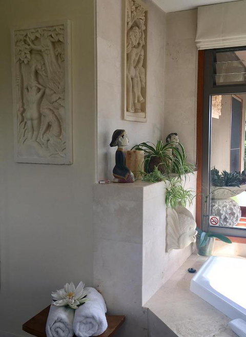 Midnights Promise Estate - Darwin Holiday 6