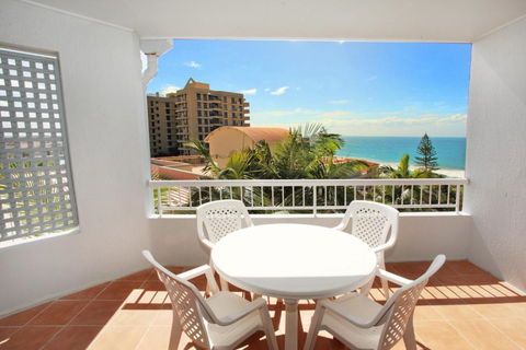 Unit 9 Coolum Blueseas Coolum Beach - Darwin Holiday 1