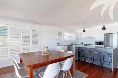 Seascape 1 At Blueys - Darwin Holiday 0