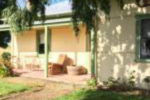 Tarndwarncoort Farmers Cottage - Darwin Holiday 0