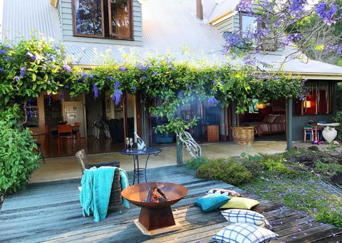 French Cottage & Loft - Darwin Holiday 5