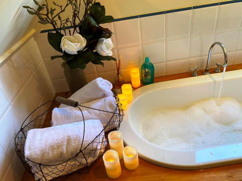 French Cottage & Loft - Darwin Holiday 7