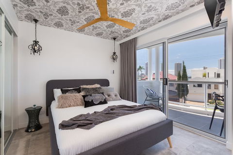 Chevron Sails - Darwin Holiday 6