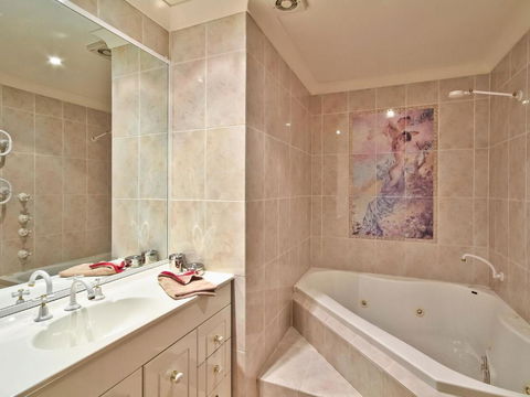 Terrigal Townhouse 1 / 21 Campbell Crescent Terrigal - Darwin Holiday 1