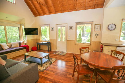 Alpine Arnica Cottage 1 - Darwin Holiday 3