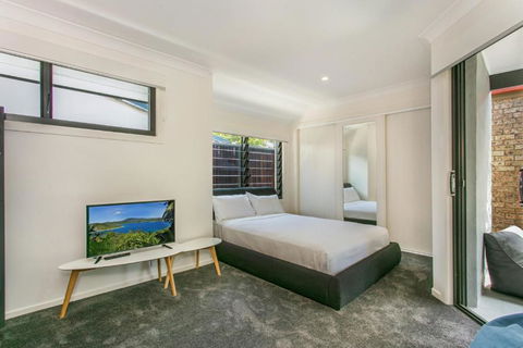 A SWEET ESCAPE At The Beach - Darwin Holiday 6