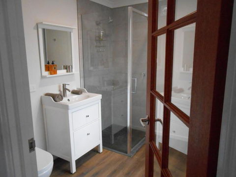 Lakeview - Darwin Holiday 4