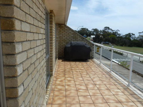 Central Luxury With Fabulous Views - Darwin Holiday 4