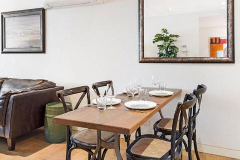 Surry Hills Modern Two Bedroom 13 CRN - Darwin Holiday 3