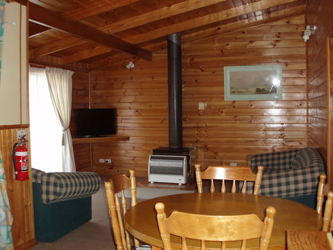 Boat Harbour Garden Cottages - Darwin Holiday 4