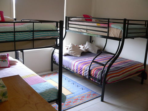 Lantauanan - Darwin Holiday 6