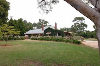 Barristers Block Vigneron Villa - Darwin Holiday 0