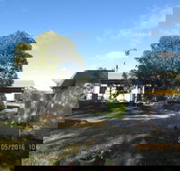 Lush Pastures - Darwin Holiday