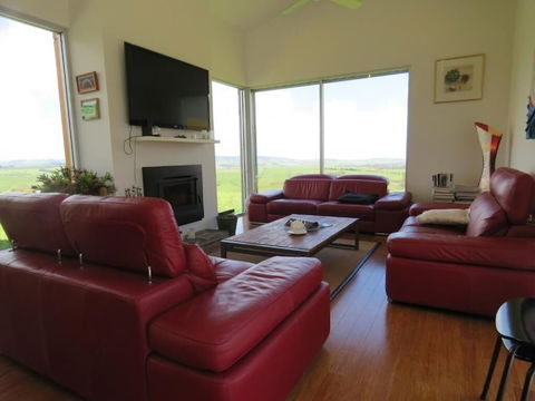 Lush Pastures - Darwin Holiday 6