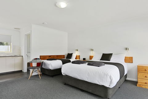 Mason's Cottages - Darwin Holiday 3