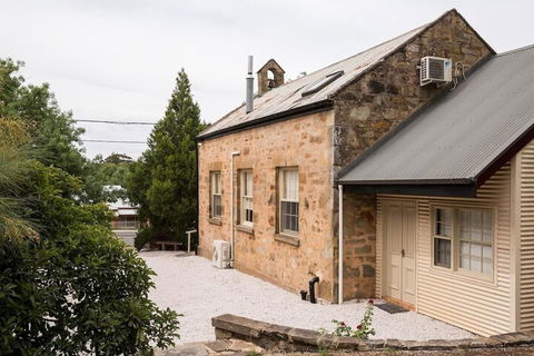 Clare Valley Heritage Retreat - Darwin Holiday 1