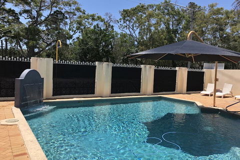 Hervey Bay Motel - Darwin Holiday 2